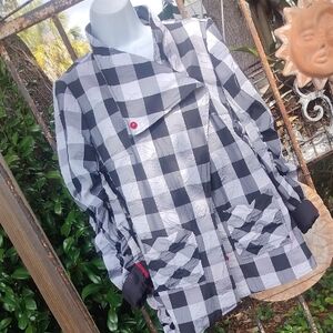 UBU Designer Black And White Lightweight Jacket M/L